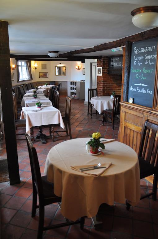 The Crown Inn Benson Buitenkant foto
